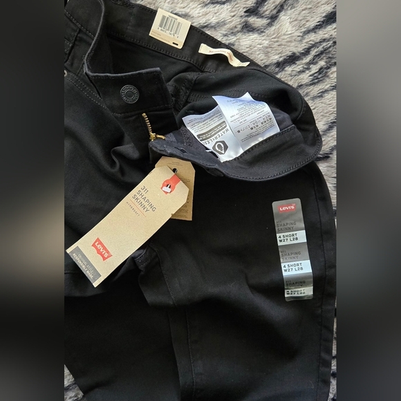 Levi's Women's 311 Shaping Skinny Jeans #1136 - Picture 4 of 12